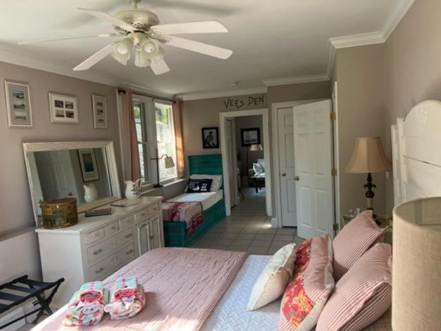 Josephine'S On The Bay Bed And Breakfast Hull Exterior foto